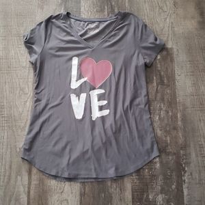 Gray no boundaries t-shirt